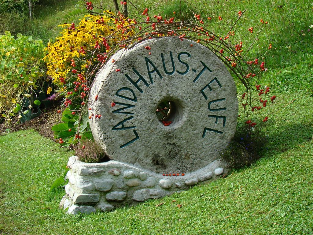 ファイステナウ Landhaus Teufl Bed & Breakfast エクステリア 写真